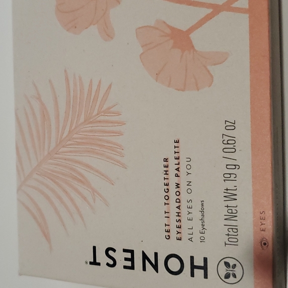 COPY - Makeup - Picture 2 of 4